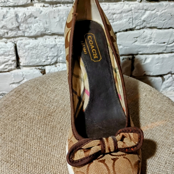 Coach wedges, size 7, tan & brown - Picture 4 of 4